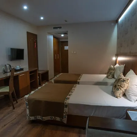 Family Berlin 3* 圣弗拉斯
